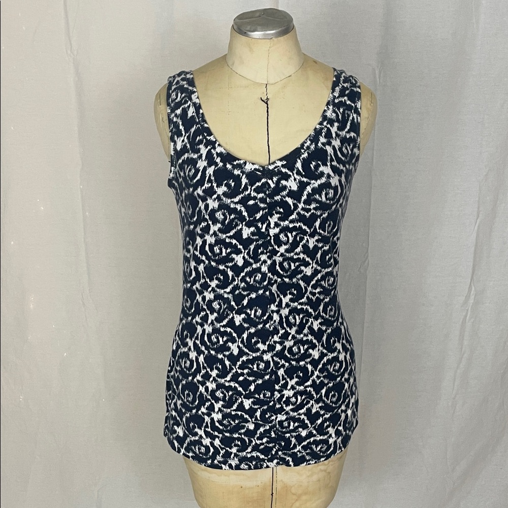 Danskin Navy and White Patterned Women's Top Size Medium